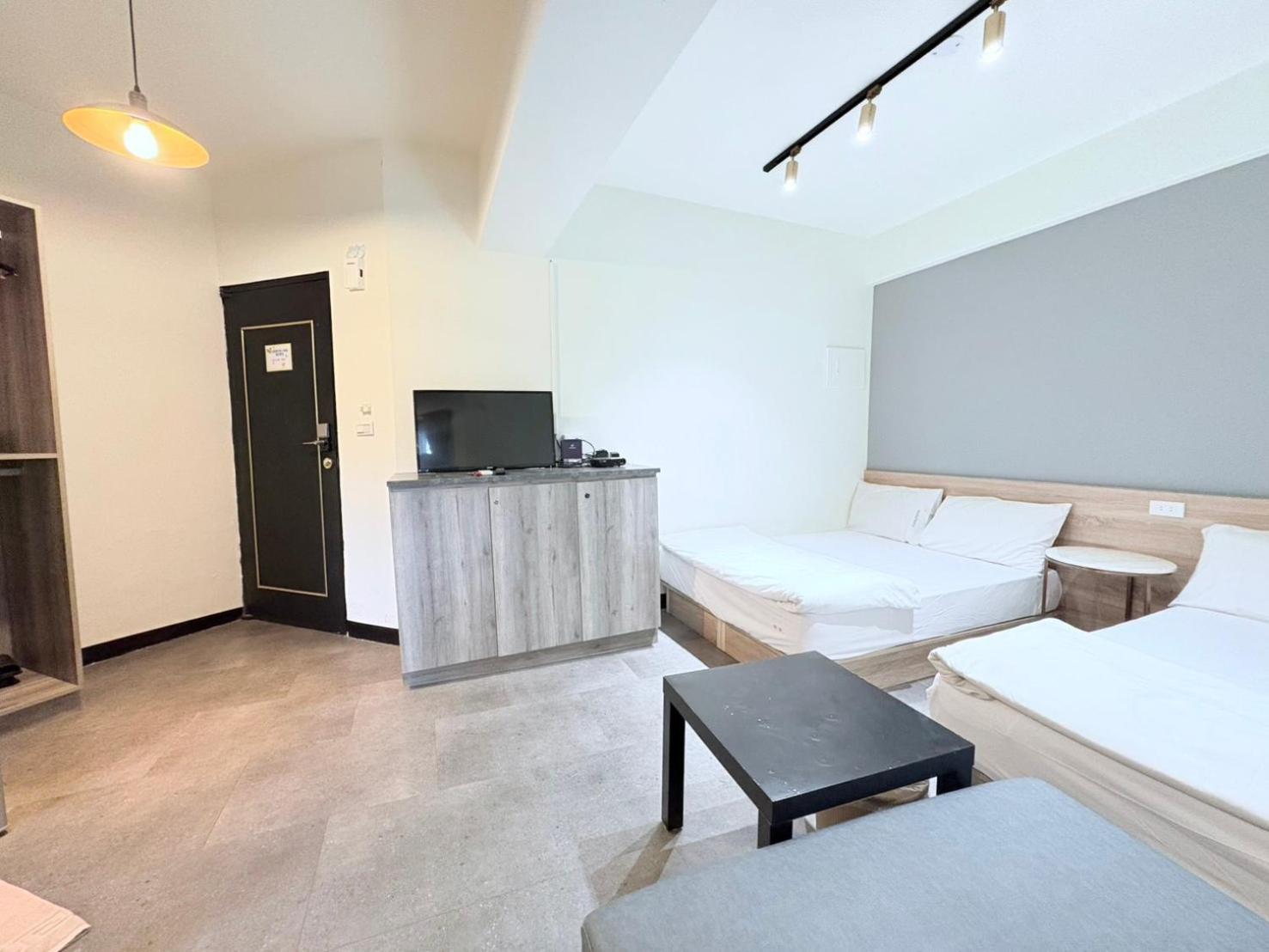 Fengjia Gift Box Homestay Taizhong Zewnętrze zdjęcie